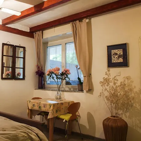 Hemingway House فندق مبيت وإفطار كوباريد