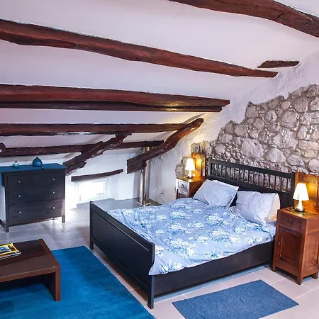 Hemingway House 2* Kobarid