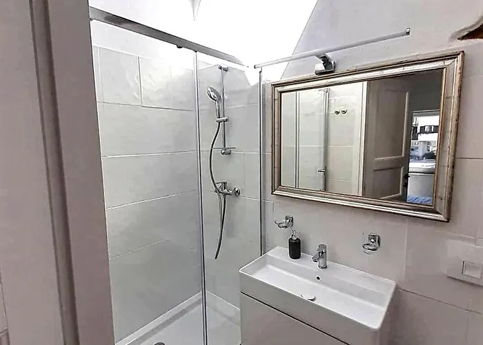 Hemingway House Bed and breakfast