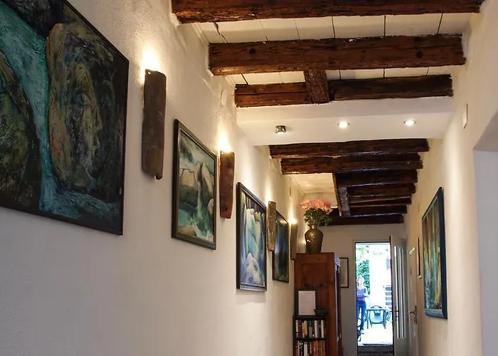 Hemingway House Couette-café