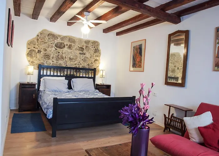 Hemingway House 2* Kobarid